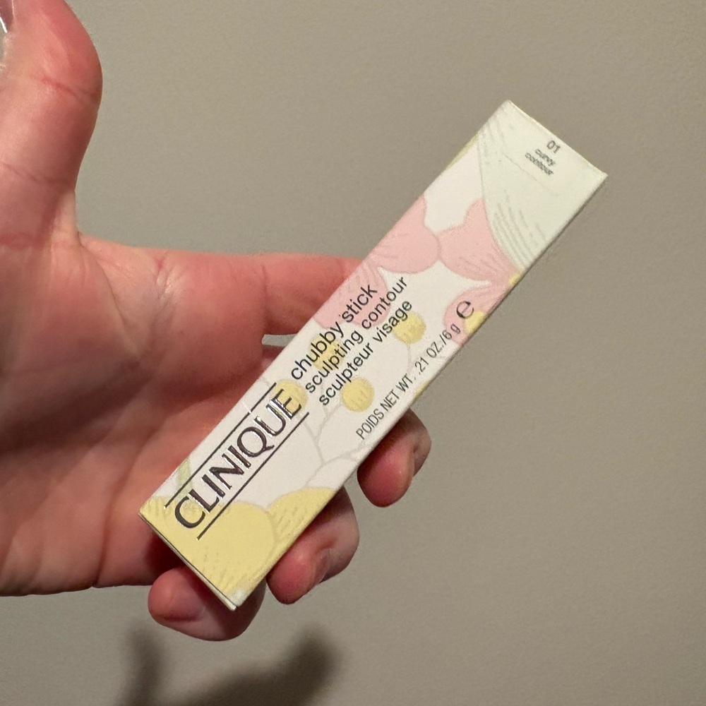 NEW CLINIQUE CHUBBY STICK SCULPTING CONTOUR - 01 CURVY CONTOUR 0.21oz/6g - Picture 3 of 4